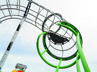 tube-shaped steel climbing playground structure 